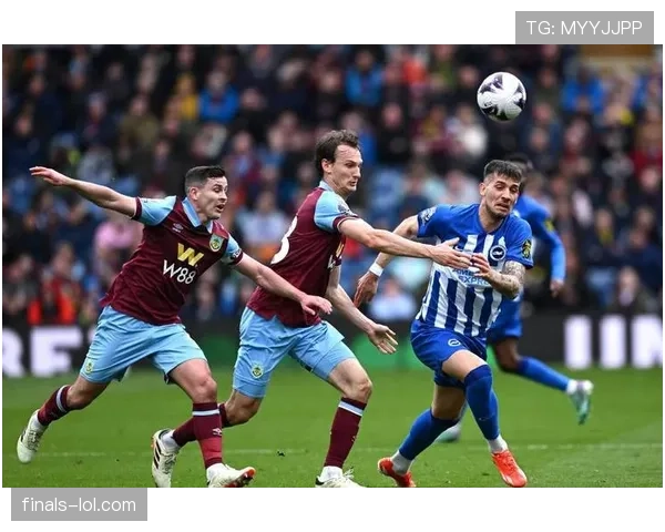 伯恩利客场防守漏洞频出:杜布拉夫卡51次扑救全联赛第一 伯恩利客场防守漏洞频出:杜布拉夫卡51次扑救全联赛第一