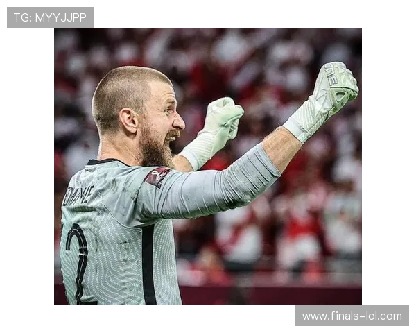 里尔门将谈扑点秘诀：数据分析与直觉结合