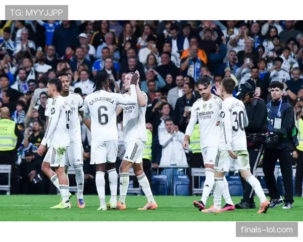 数据深挖：西甲20队角球主罚习惯的左侧与右侧偏好分析。