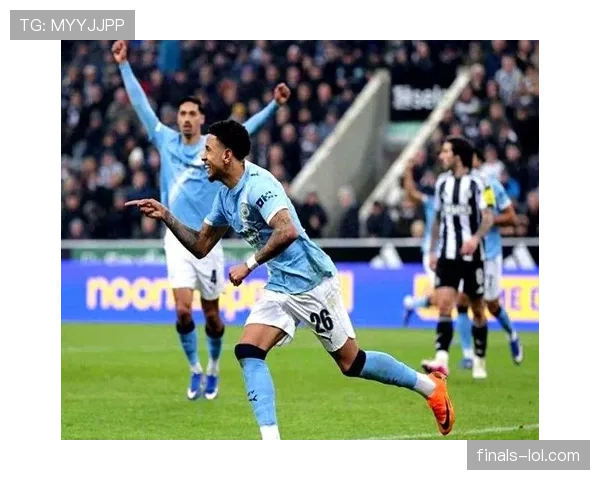 曼城3-0完胜巴黎晋级，德布劳内两传一射主宰伊蒂哈德